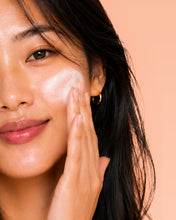 Load image into Gallery viewer, T-Zone Face Cleanser for Redness and Flaky Skin | SEBO CONTROL
